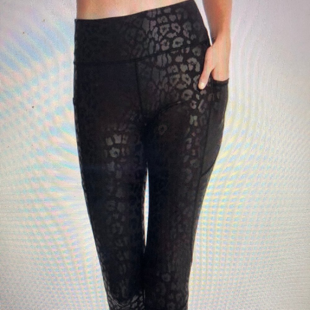 X Gottex PERFECT leopard black leggings Small